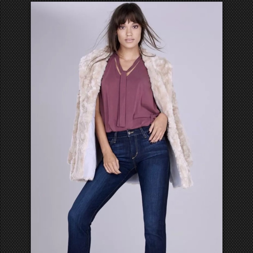 Joe’s Honey Curvy Bootcut Jeans